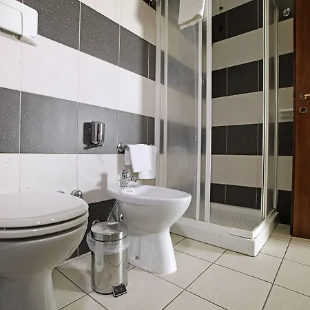 Arcobaleno 酒店 卡利亚里